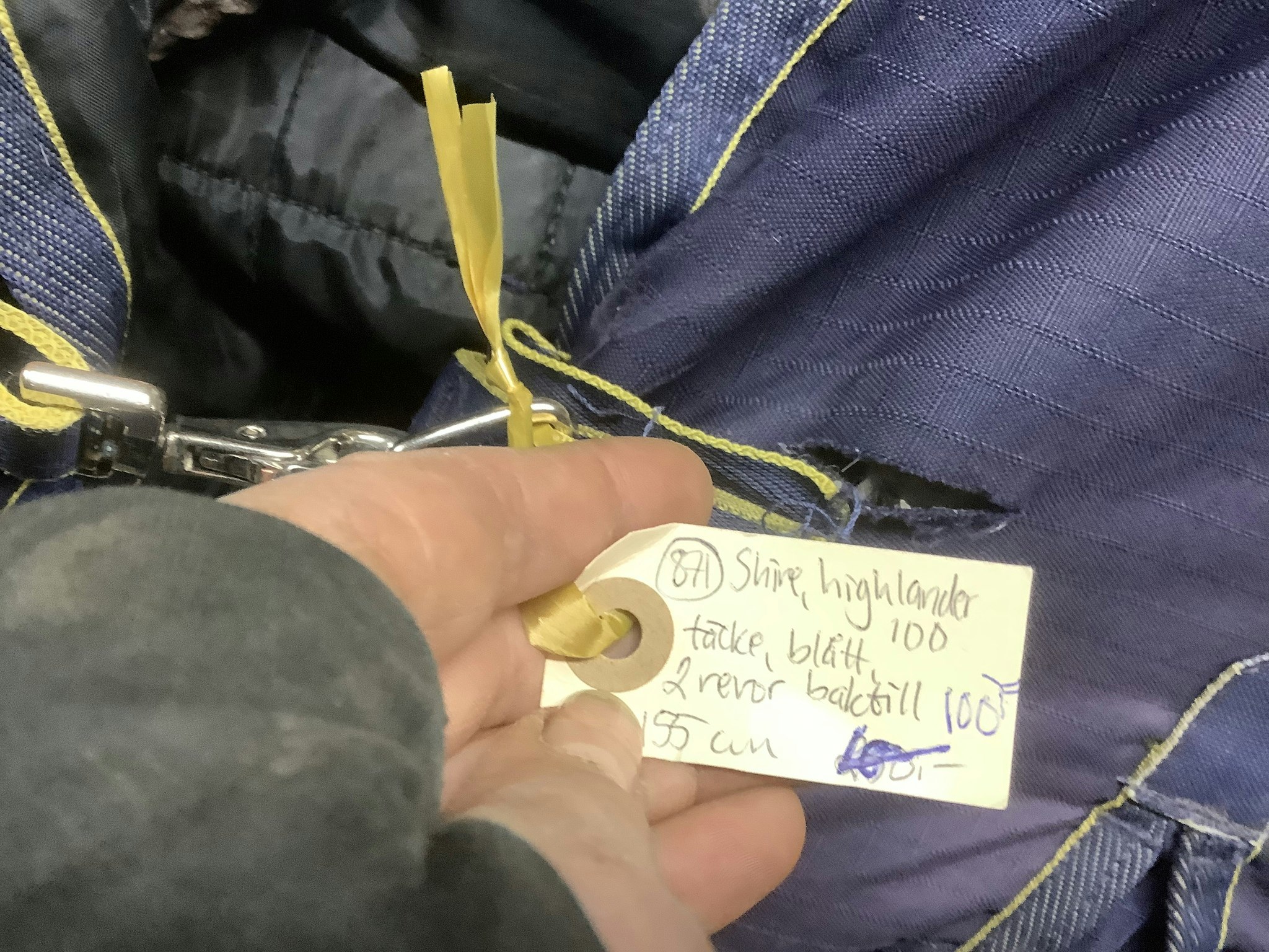 Shire highlander 100,täcke,blått,155 cm,två revor baktill,en liten fram