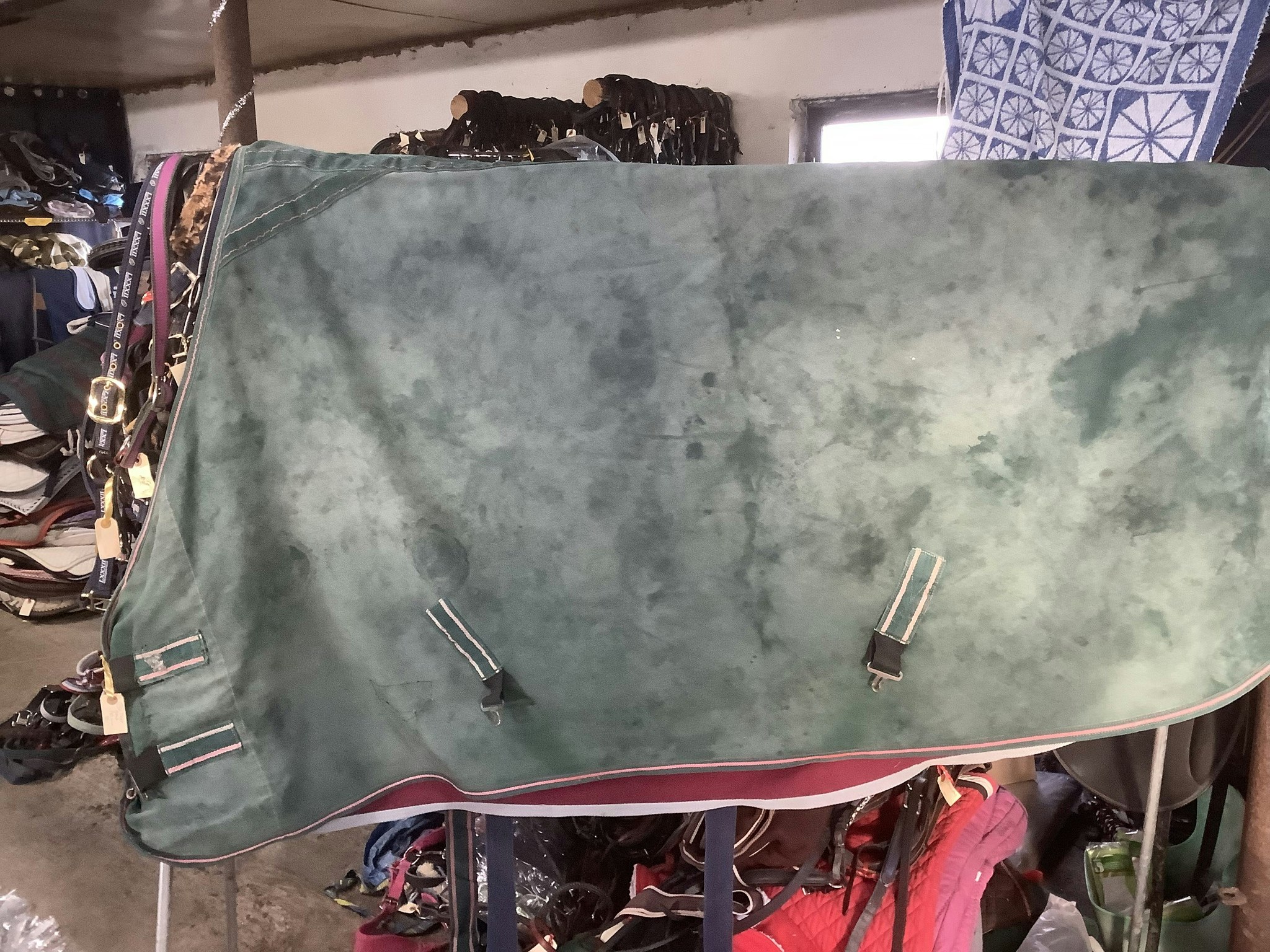 Täcke grönt,stall,140 cm