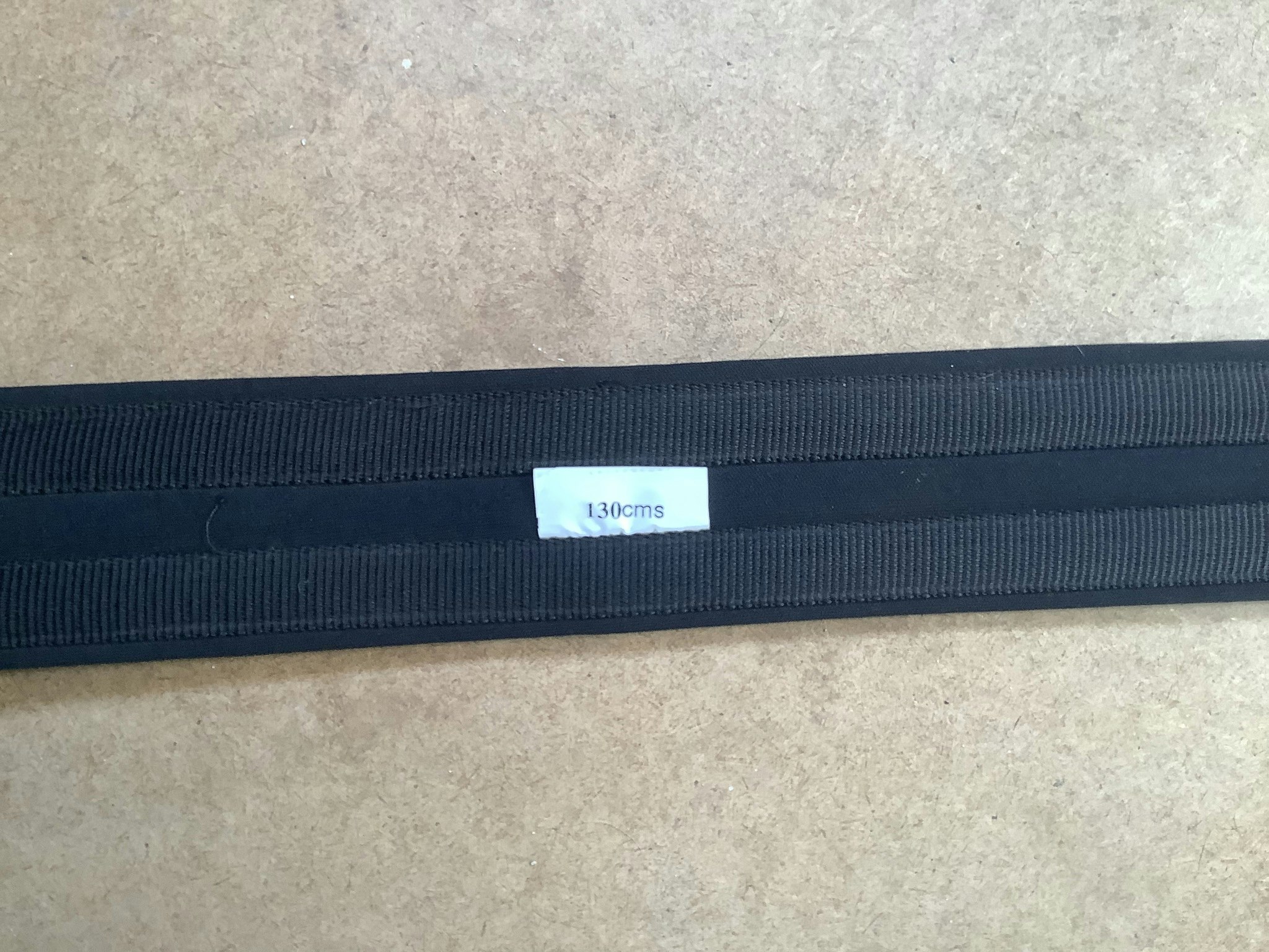 Sadelgjord syntet,svart, 130 cm,ny