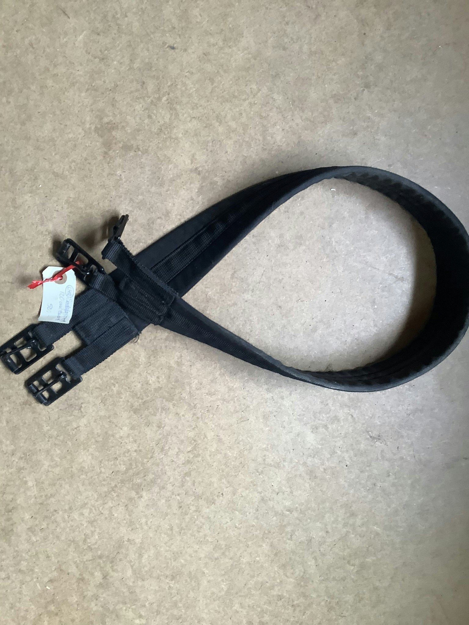 Sadelgjord svart 120 cm