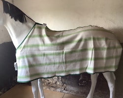 Hansbo täcke,grönrandigt, 145 cm