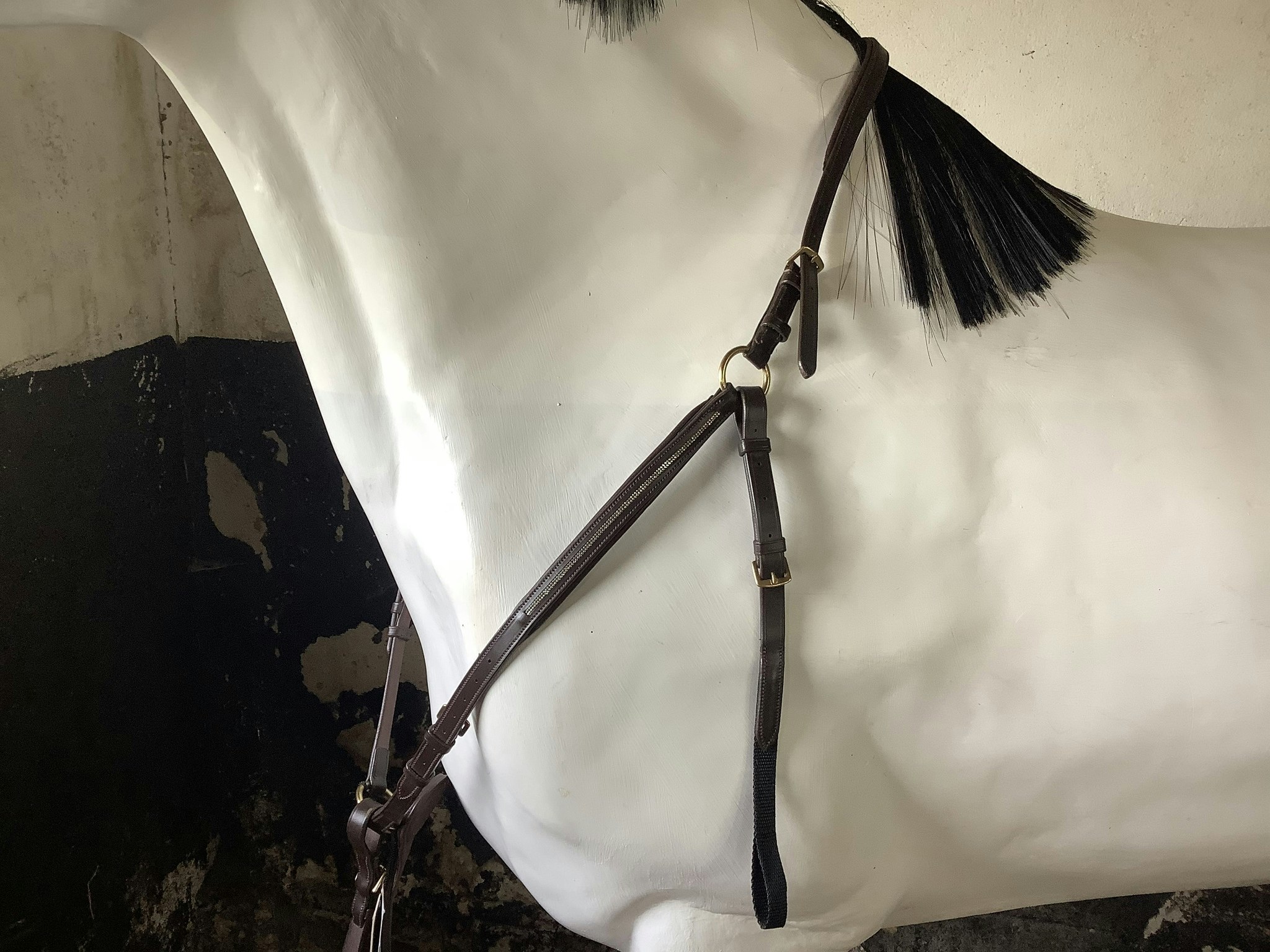 Mountain horse,meteor,mörkbrun,brösta inkl martingal,swarowski,ny,F