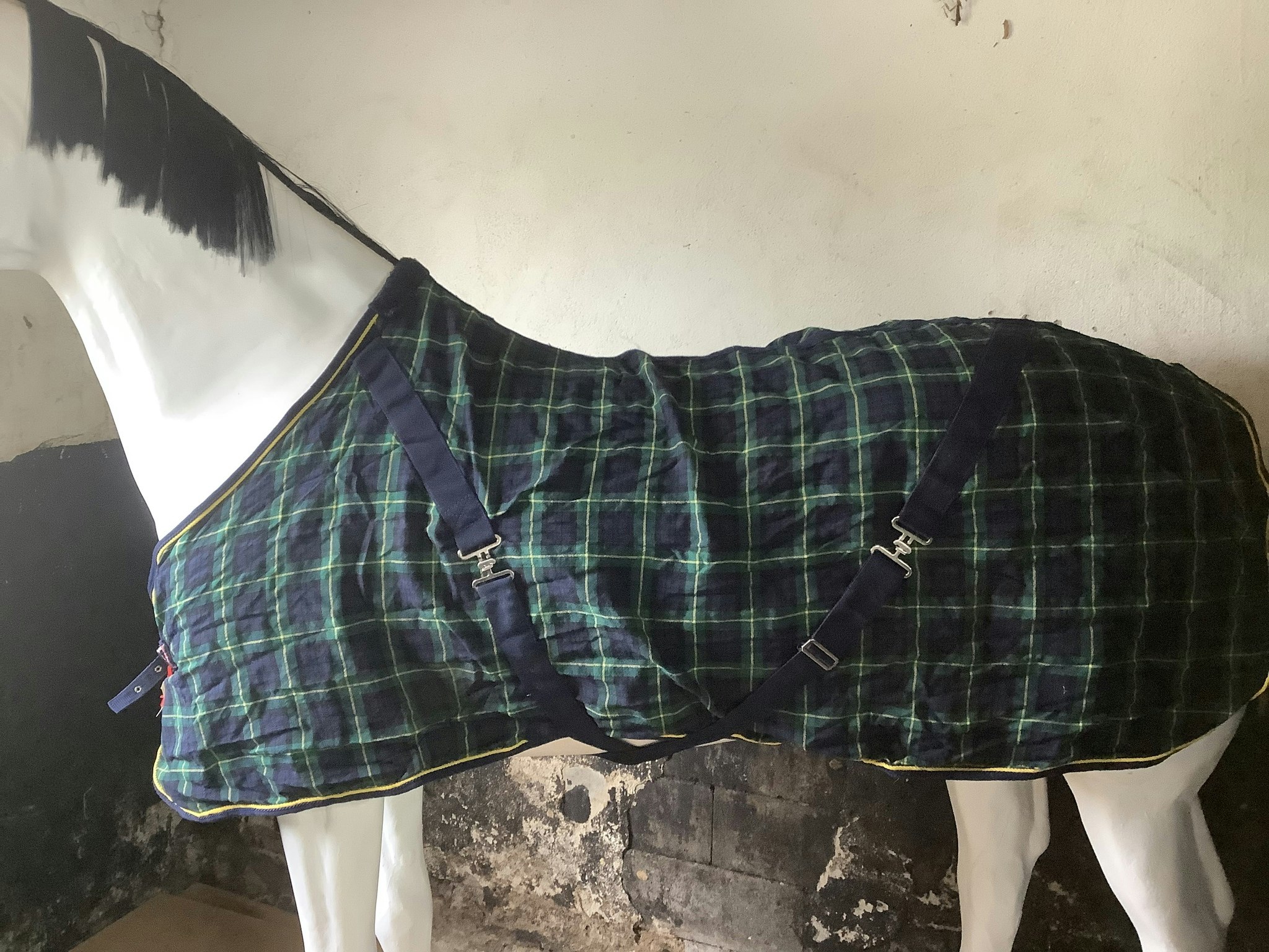 Täcke rutigt 125 cm