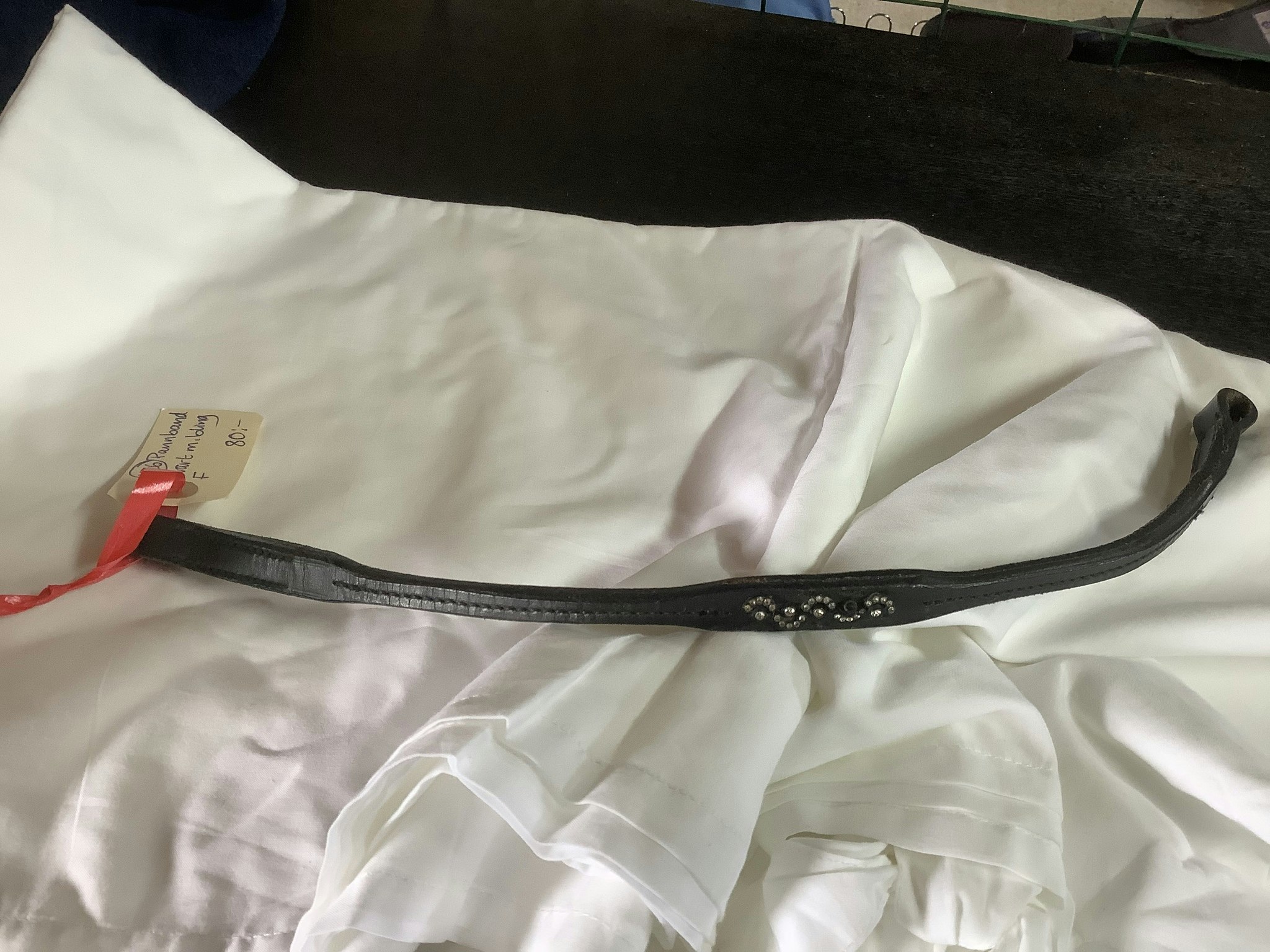 Pannband svart med bling,F