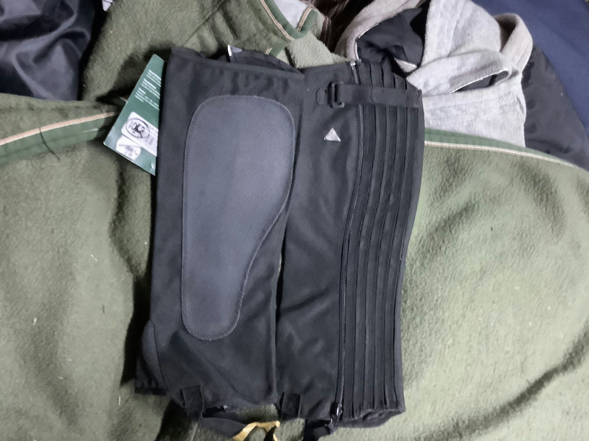 Mountain horse shortchaps,svarta,stl s,nya