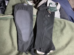 Mountain horse shortchaps,stl L,svarta,nya