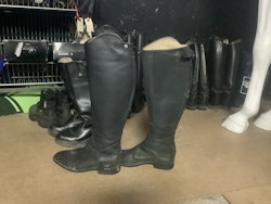 Cavallo ridstövlar,svarta,nyskick,stl 39