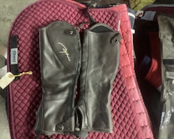 Dy`on chaps bruna size 12H