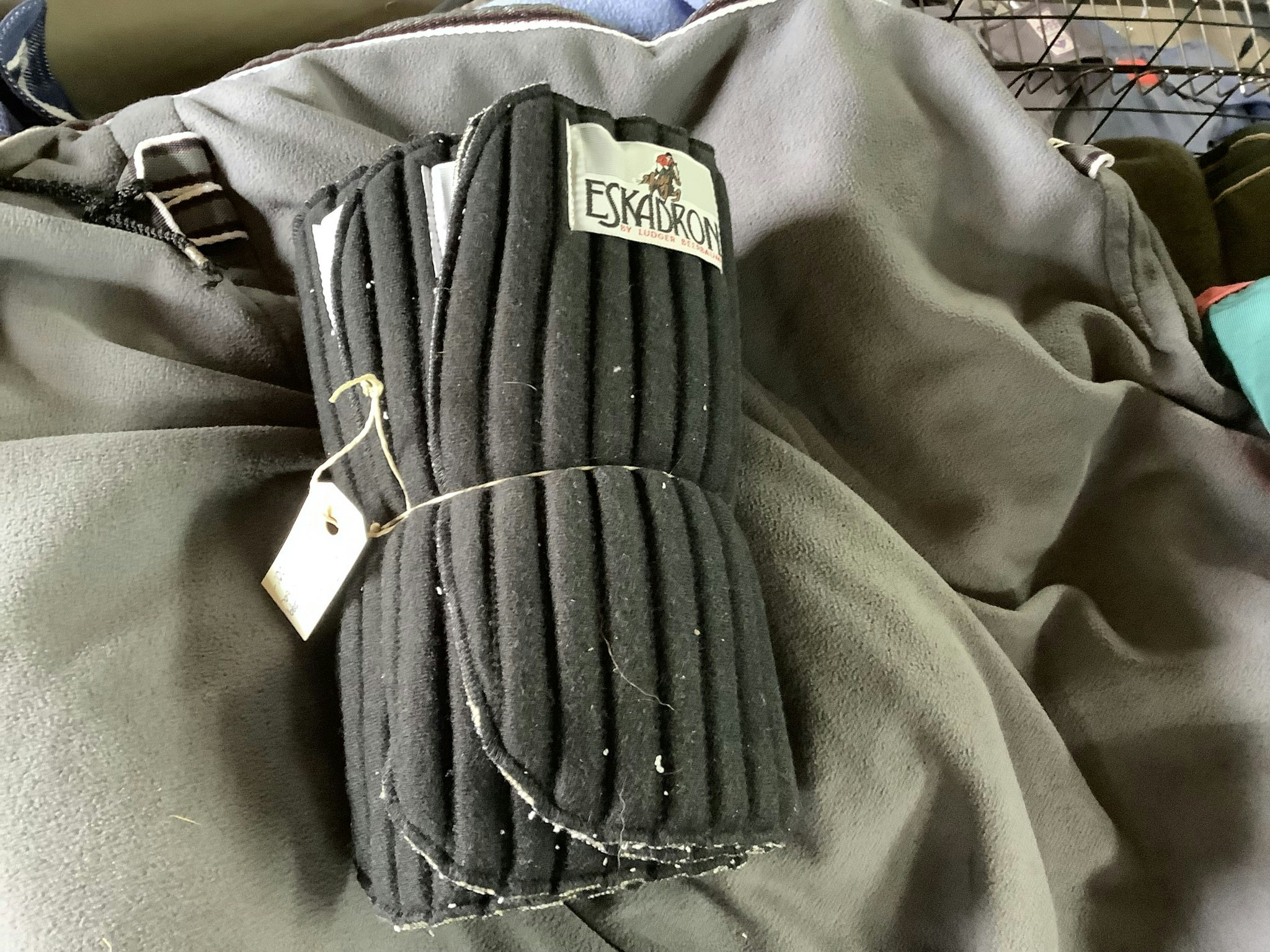 Eskadron bandageunderlägg, paddar, svarta, 4-pack, nya