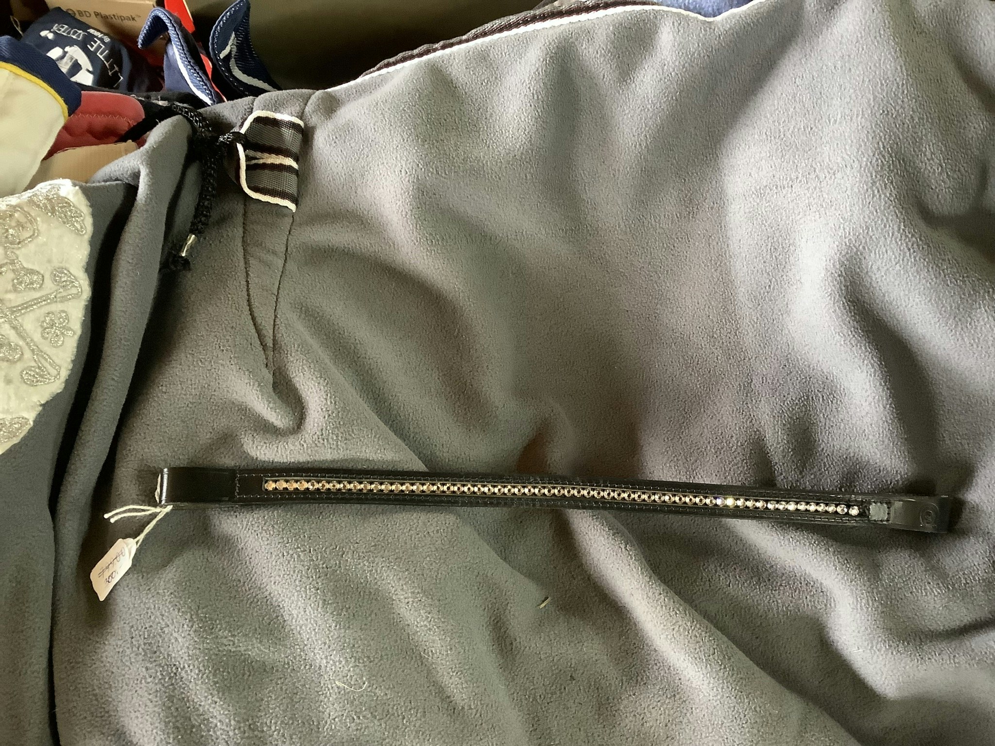 Pannband, svart med bling, 38 cm,nytt
