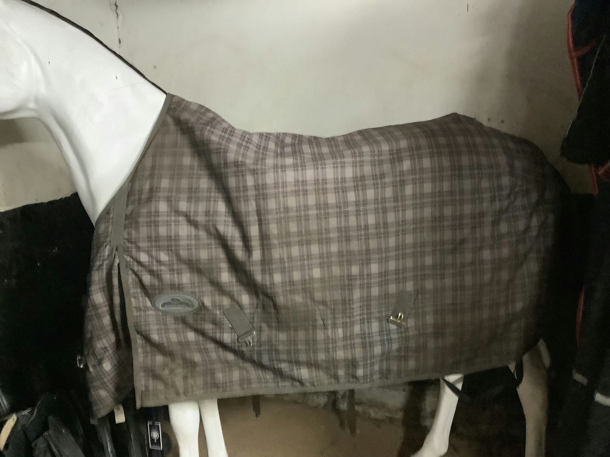 Rding house täcke rutigt,200 gr,125 cm,otvättat