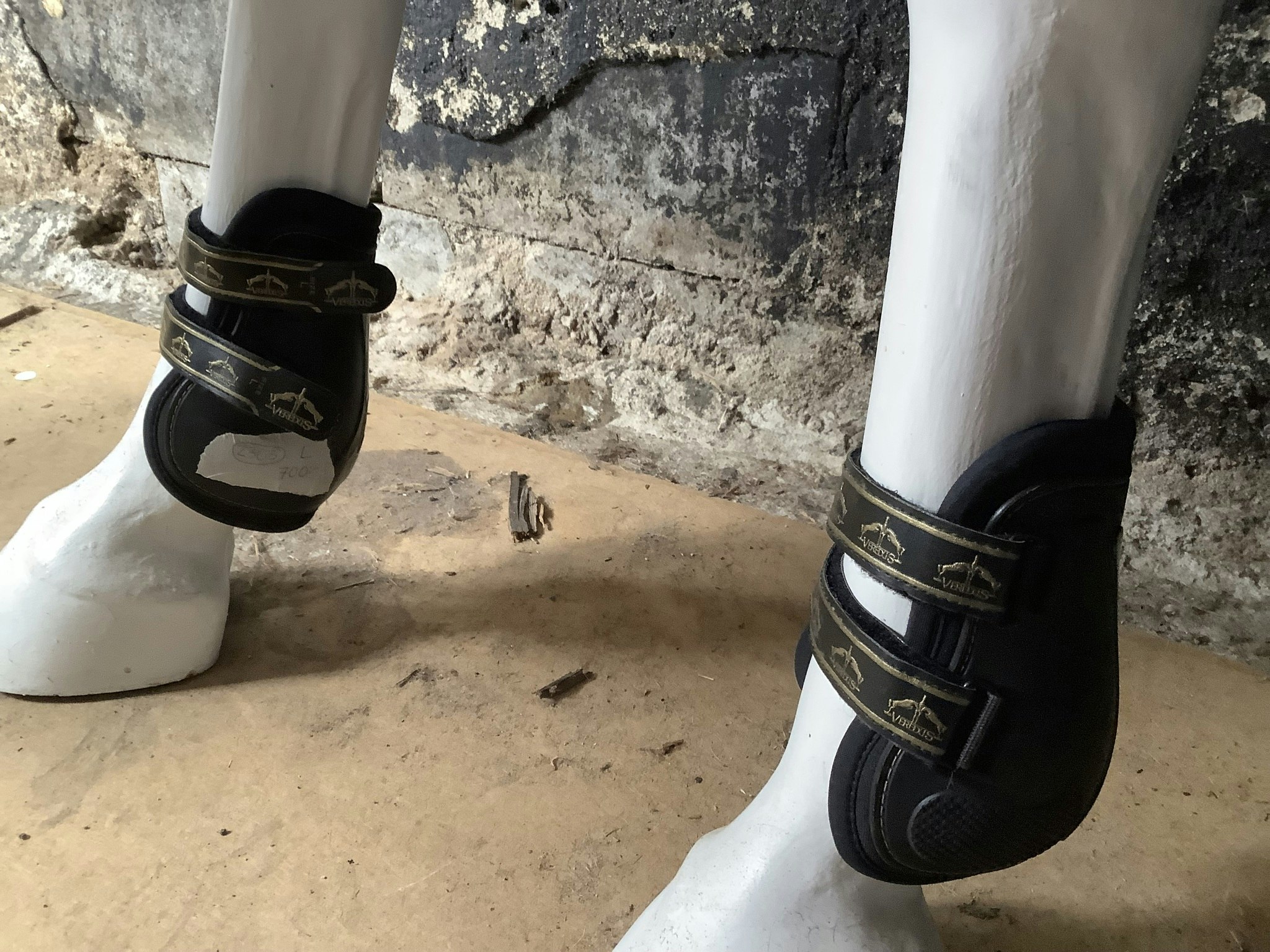 Veredus pro jump bakbensskydd,svarta,L