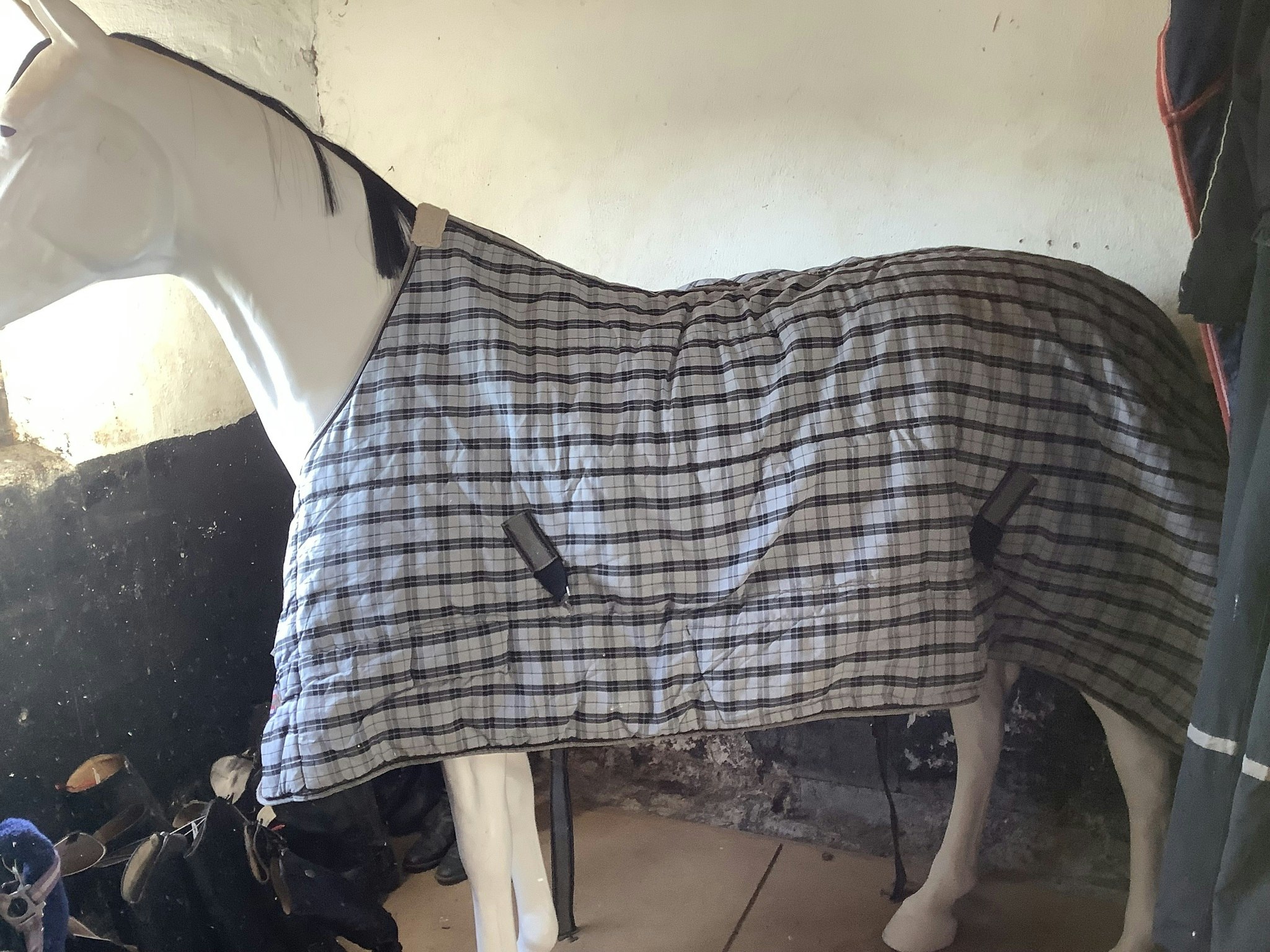 Täcke rutigt, 165 cm, ca 250 gr