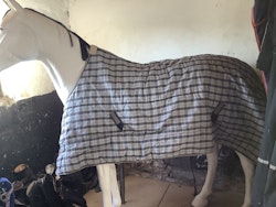 Täcke rutigt, 165 cm, ca 250 gr