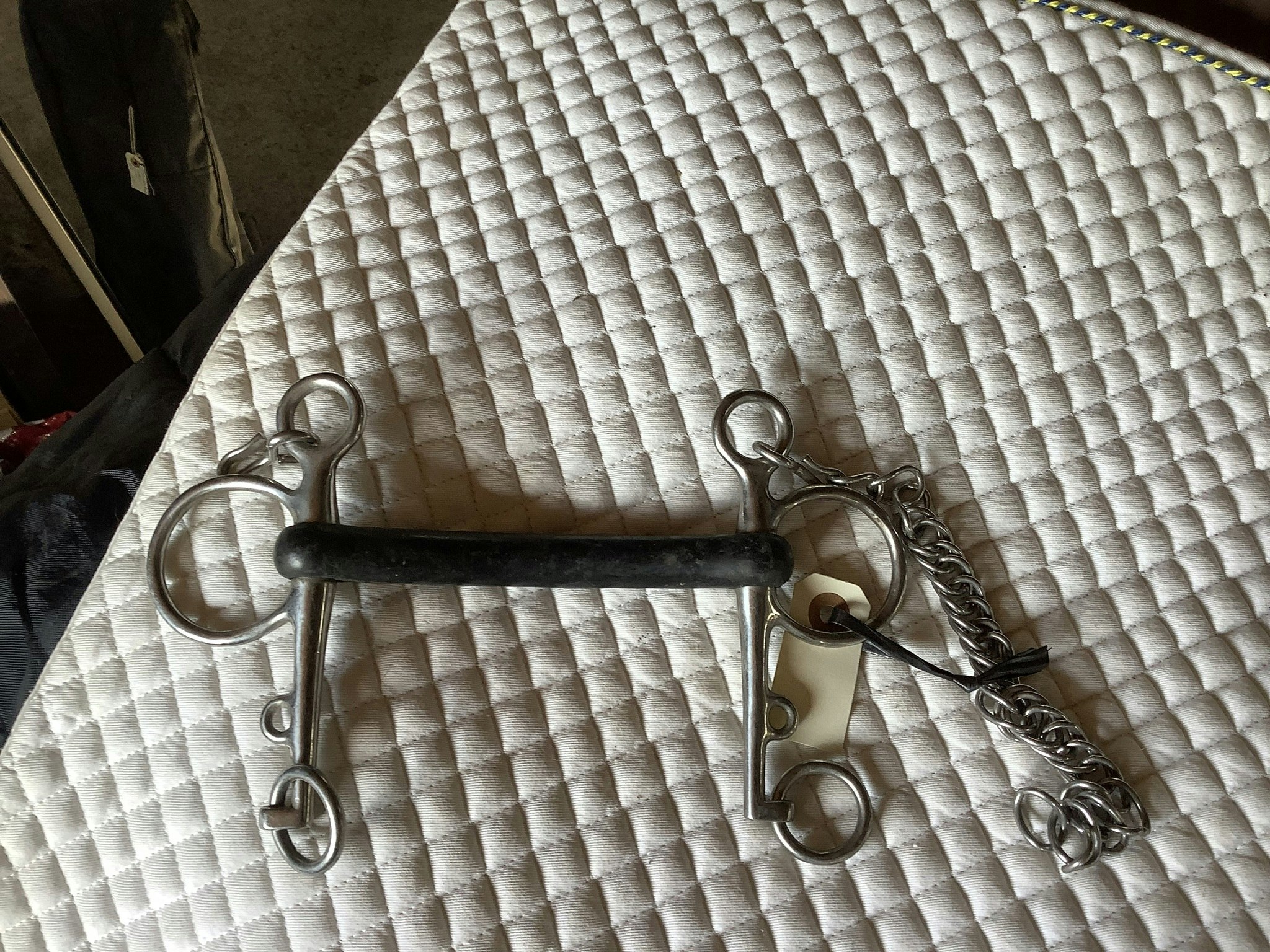 Pelham gummibett 13 cm