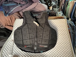Racesafe,level 3, child m,short,provent 3.0,jättefint skick