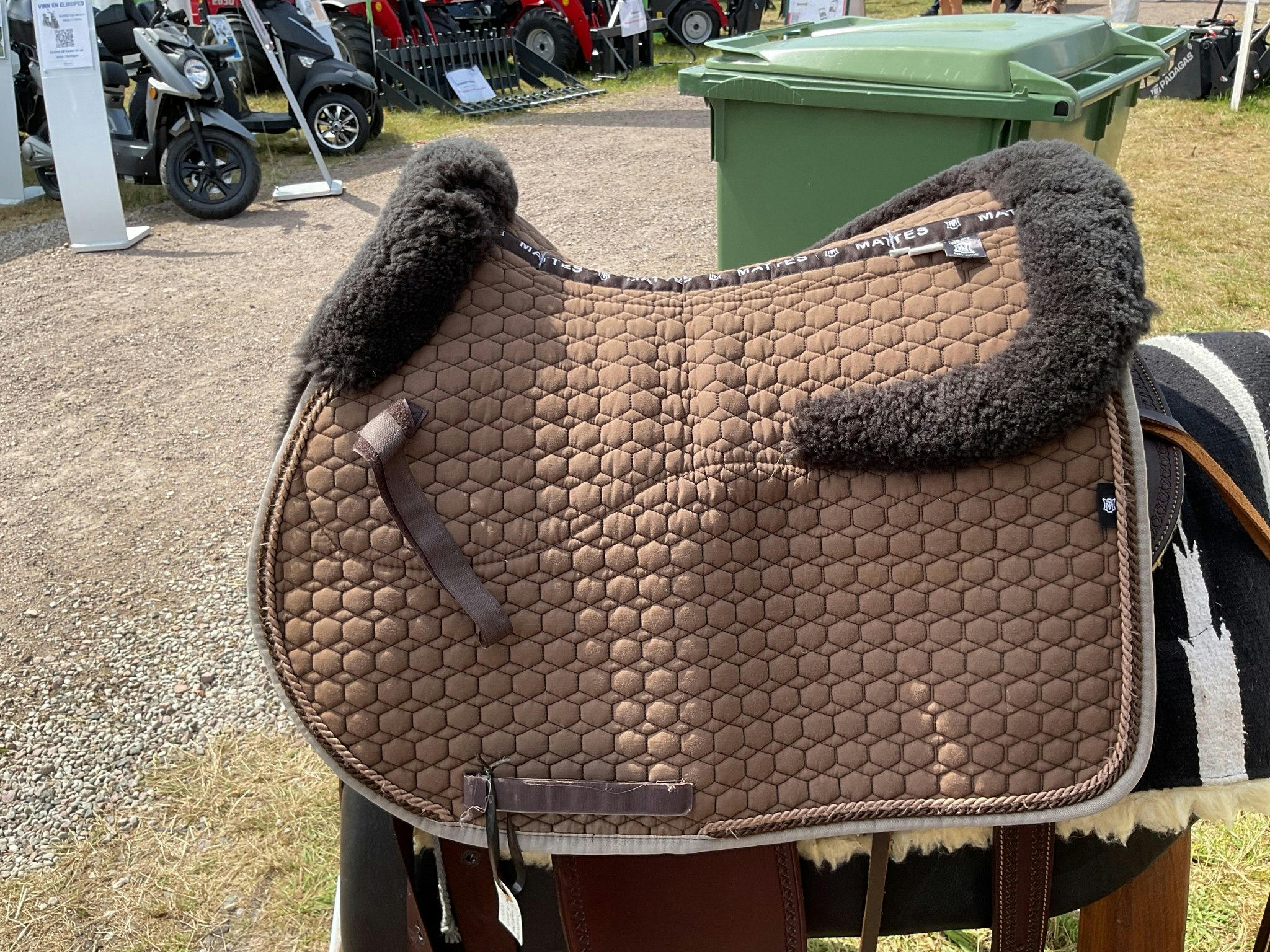 Mattesschabrak med inbyggd padd.m,brun,hopp