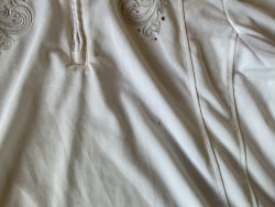 Ariat tävl.tröja ,vit,m,ngn liten fläck