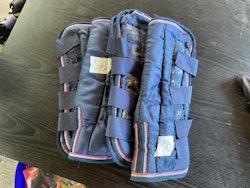 4-pack transportskydd, en söndrig