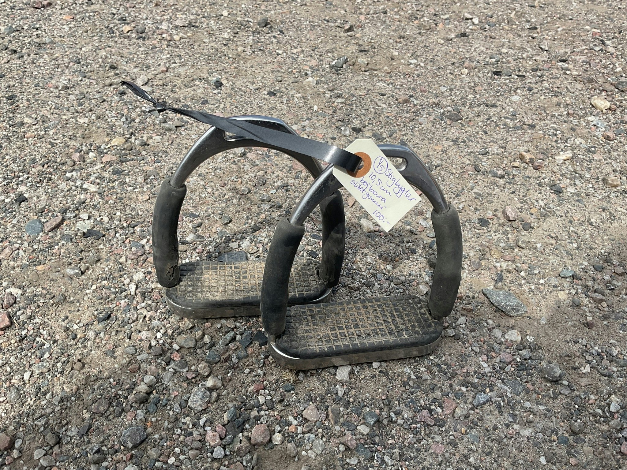 Stigbyglar,10,5 cm, böjbara,slitet gummi
