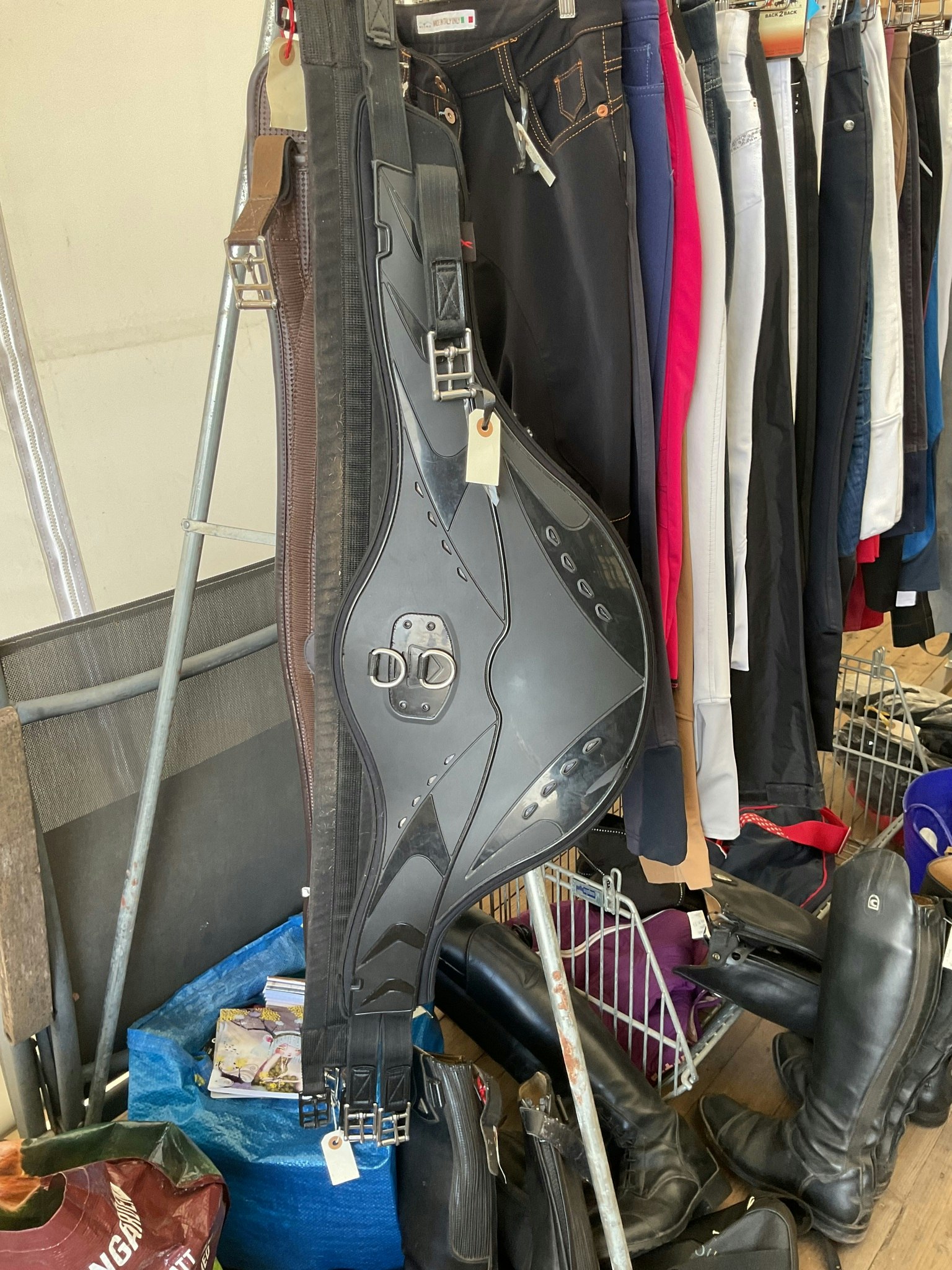 Equiexpert sadelgjord med magplatta,svart,nyskick,115 cm