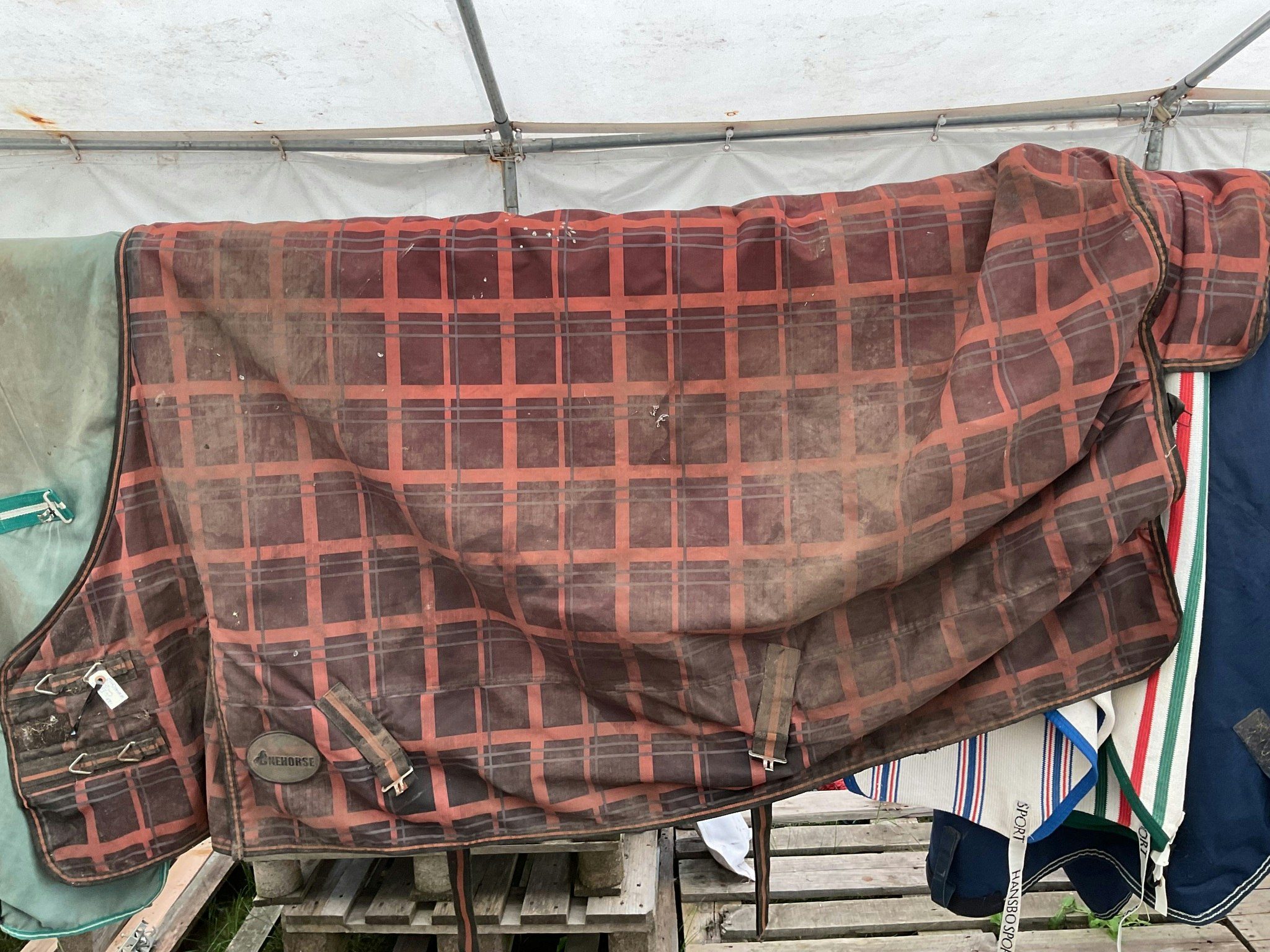 Utetäcke,145 cm,otvättat,ca 400 gr