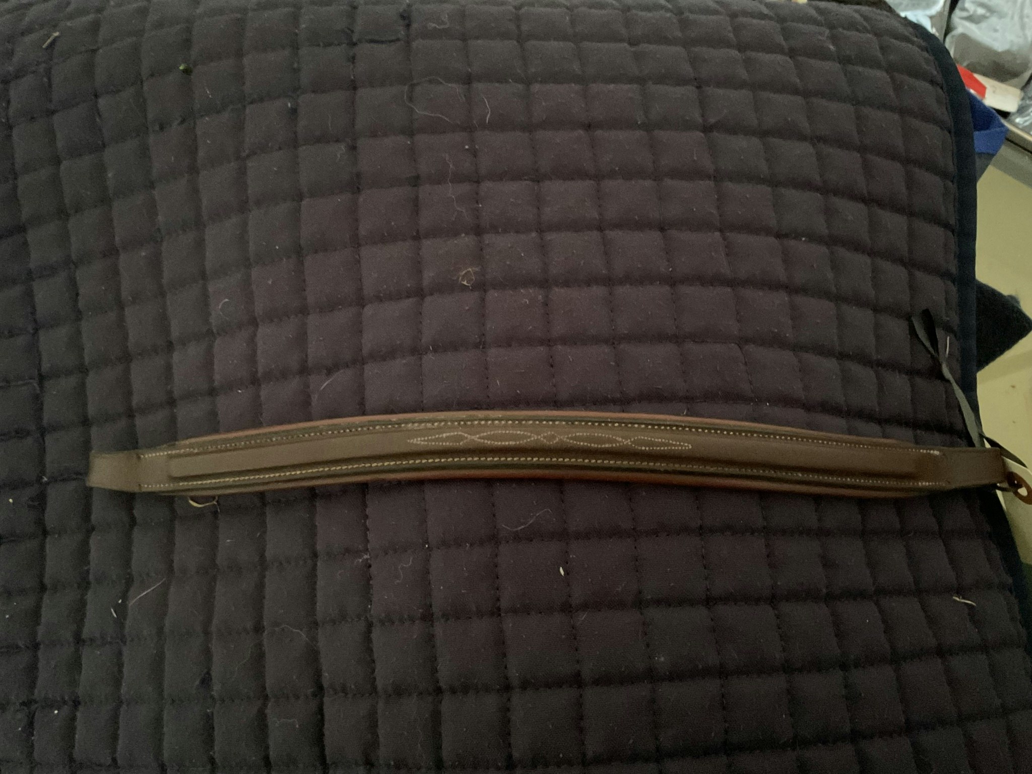 Pannband brunt,42 cm