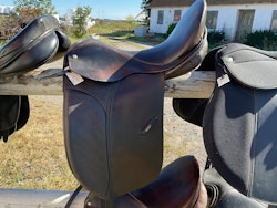 Orion dressyrsadel mörkbrun 16,5”
