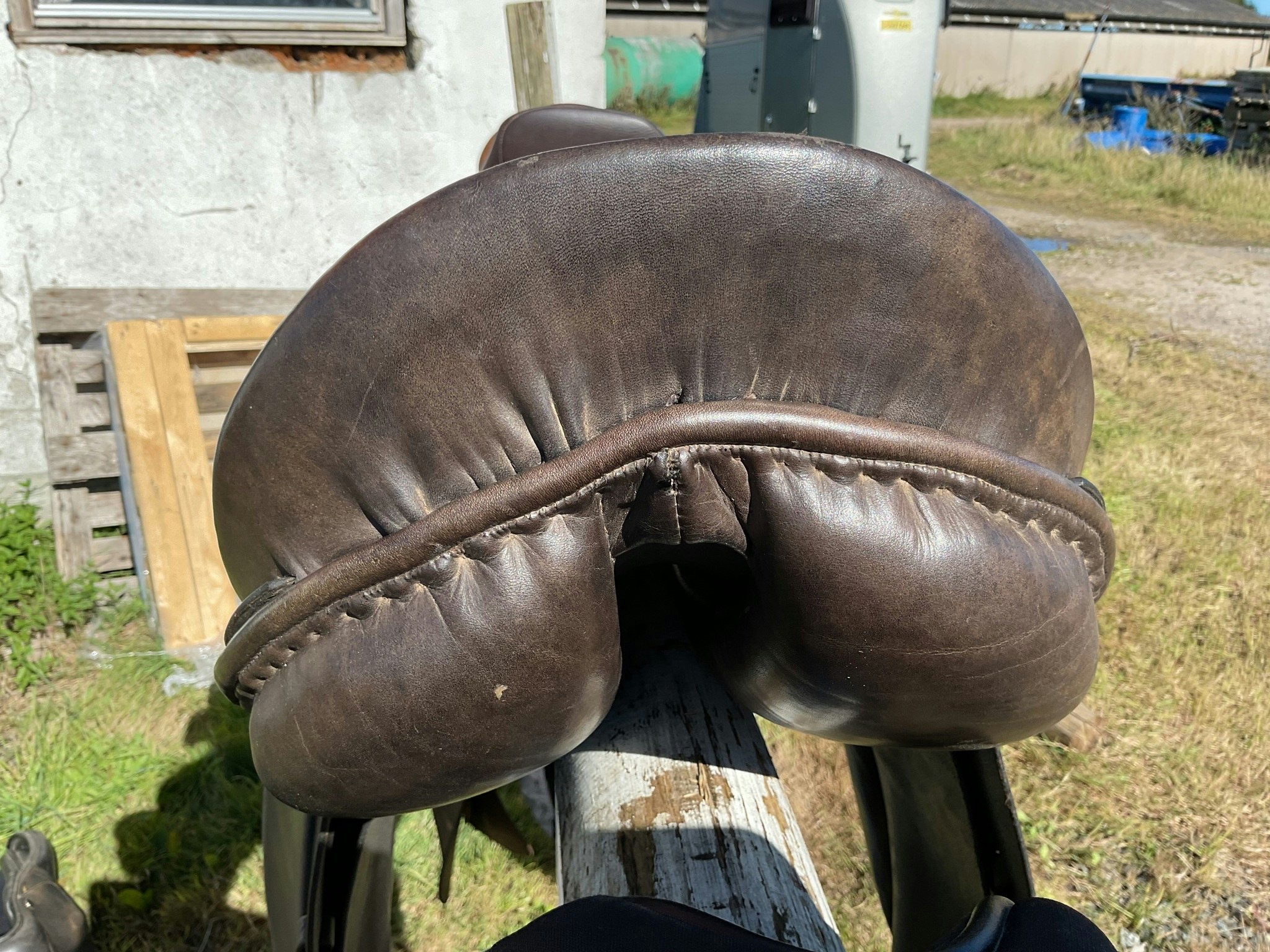 Orion dressyrsadel mörkbrun 16,5”