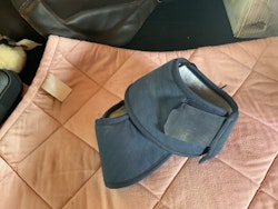 Boots f
