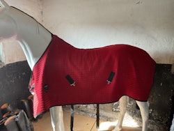 Catago stalltäcke, rött, 145 cm