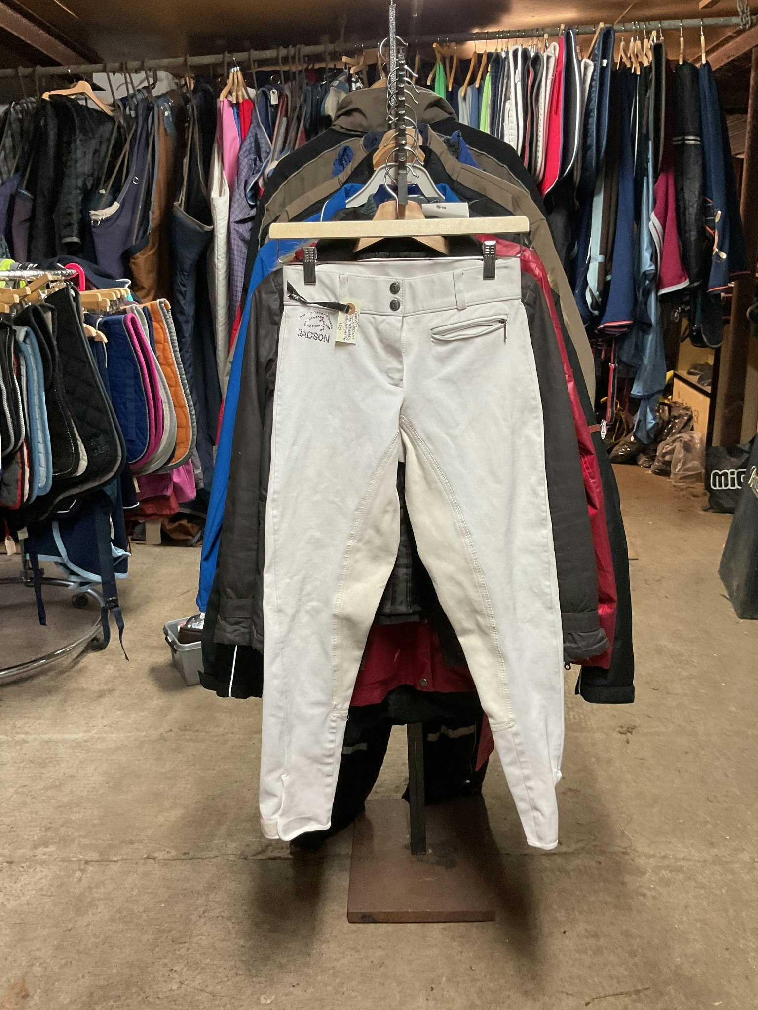 Jacson helskodda vita ridbyxor, stl 36