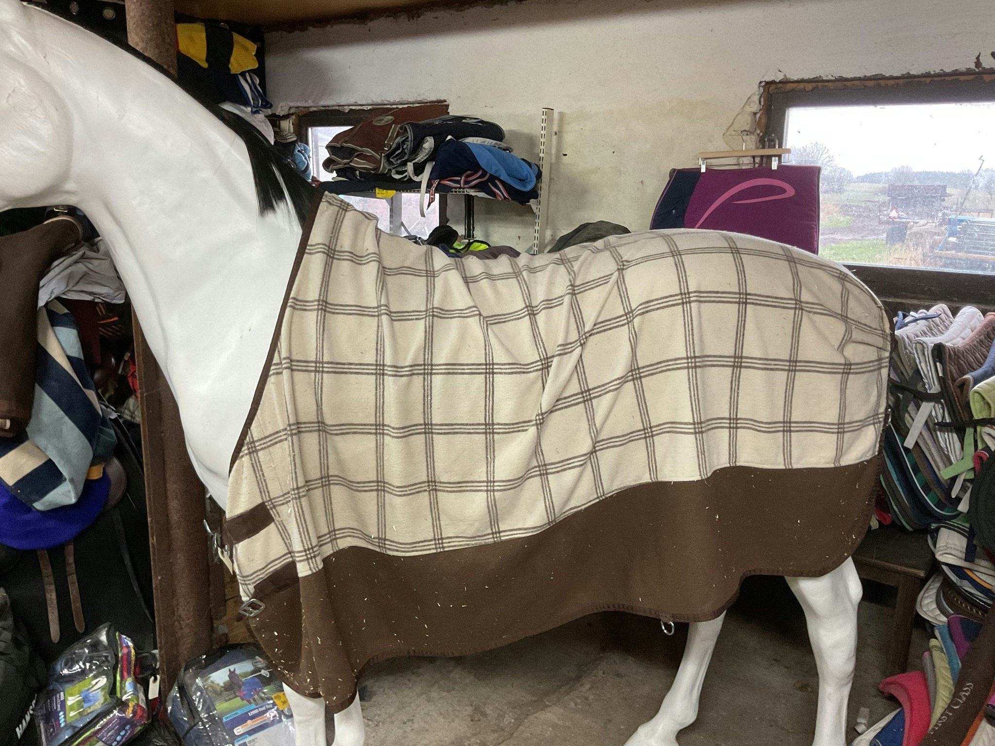 Fleecetäcke, brunt/vitt, 145 cm