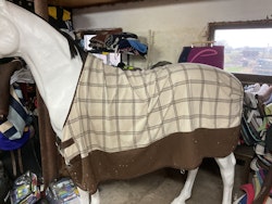 Fleecetäcke, brunt/vitt, 145 cm