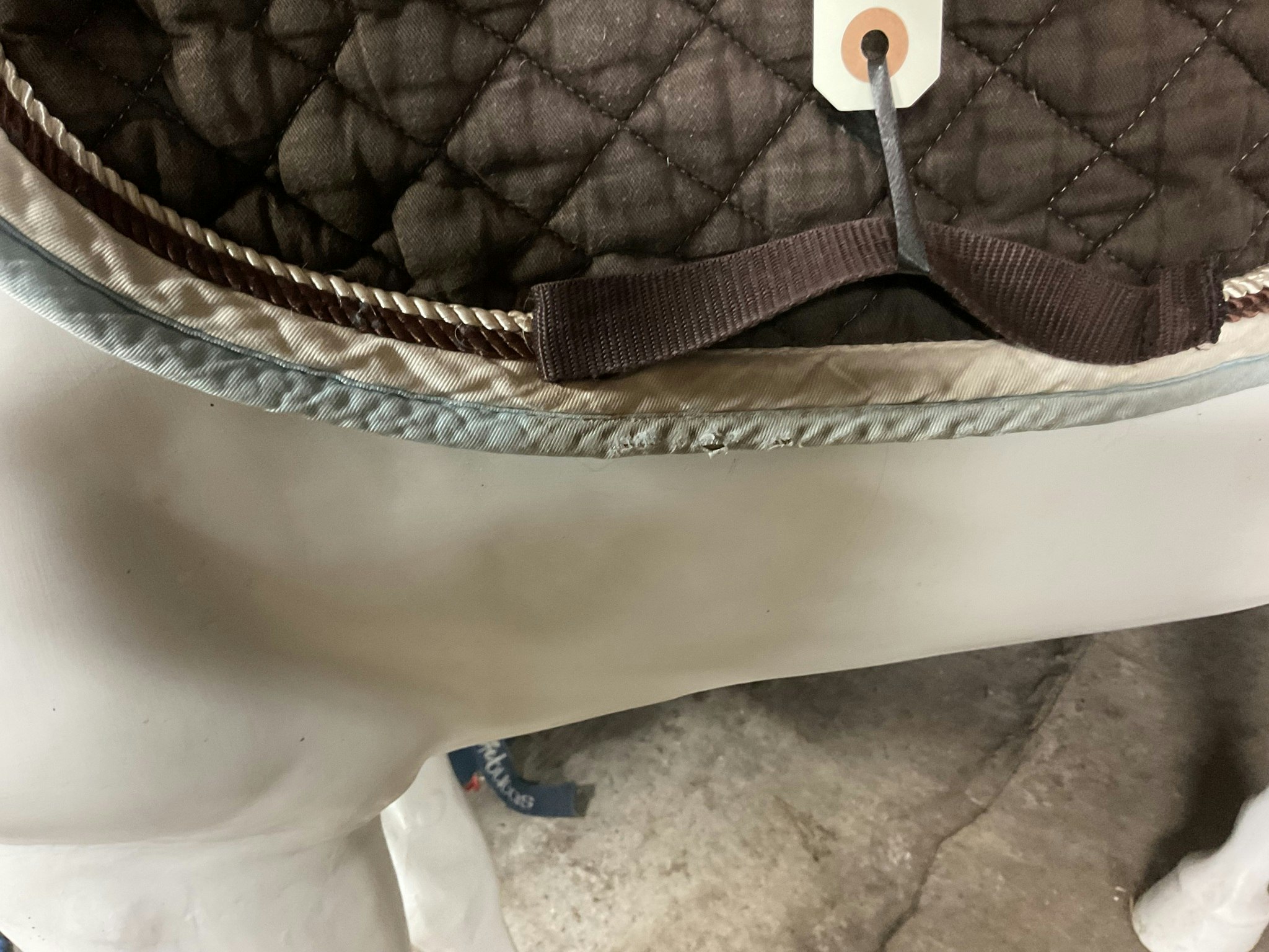 Equitheme, schabrak, brunt, f