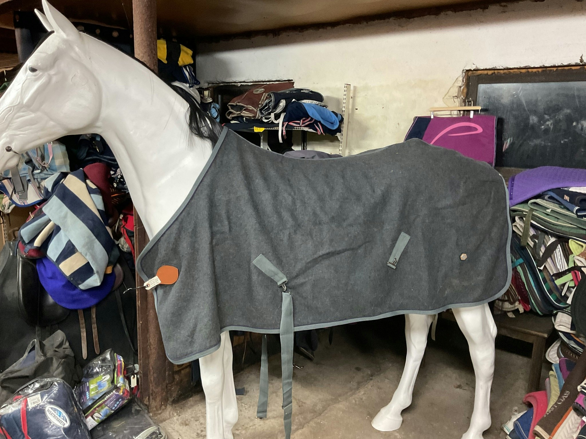 Alma get the gallop, ulltäcke, grått, nytt,125 cm