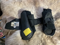 Benskydd svarta,cob,slitna nertill