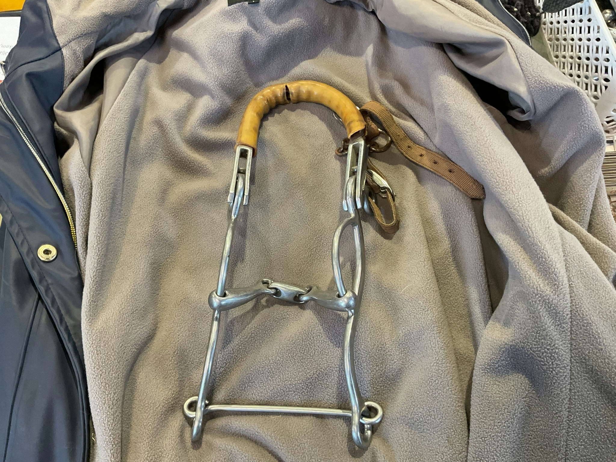 Kombinationsbett, tredelat med hackamore,kedja, trasigt gummi, 12 cm