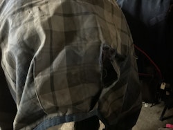 Bucas täcke, ca 250 gr, 155 cm, hål vid svansen