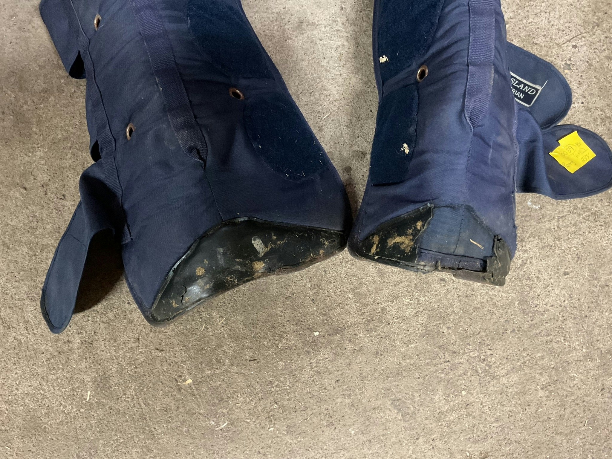 Kingsland transportskydd, ponny, 4-pack, blåa, söndriga därnere
