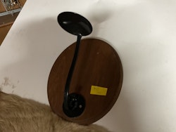 Sebo hjälmhängare i trä