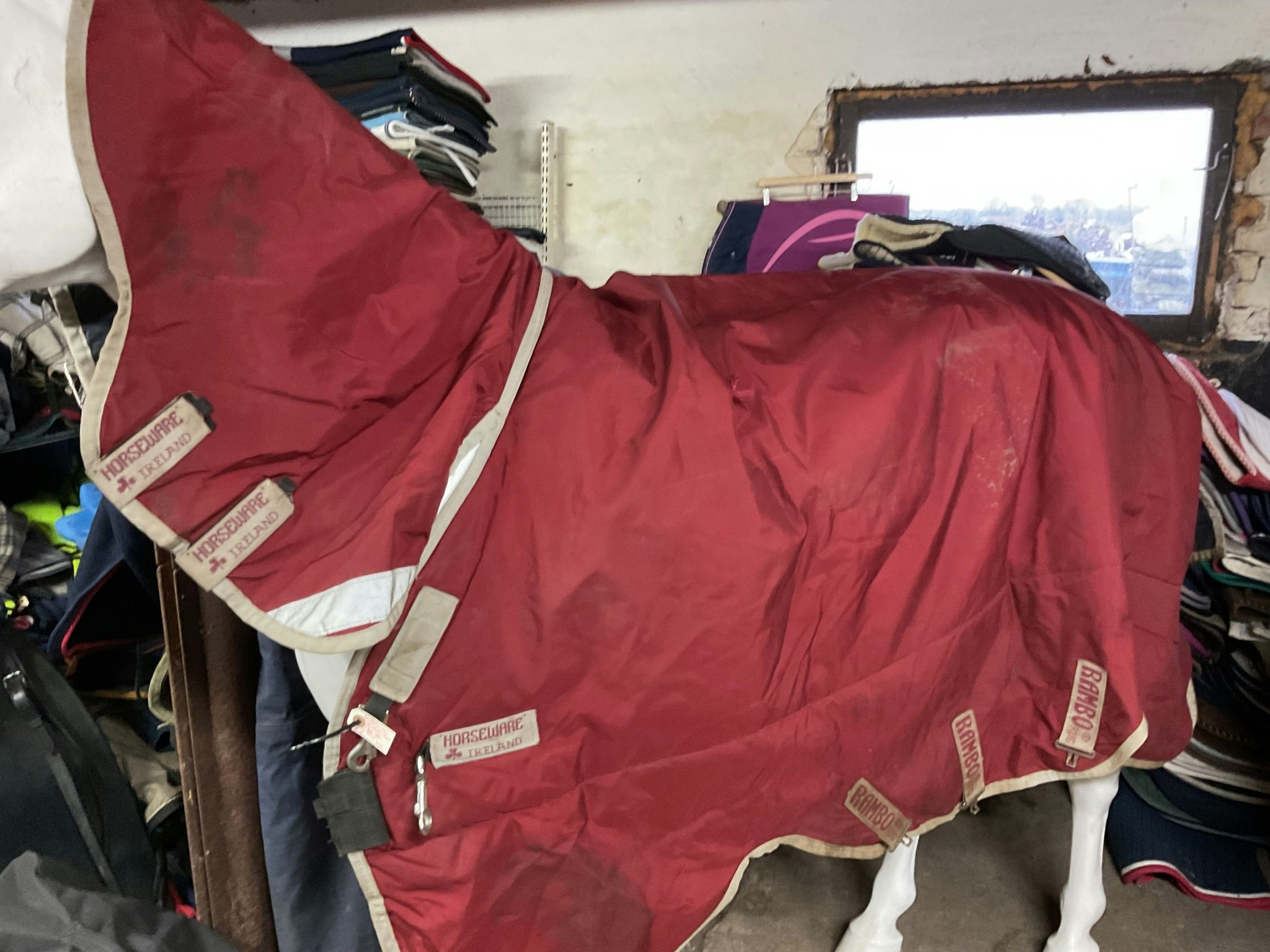 Rambo utetäcke med fast hals,140 cm, ca 350 gr,två hål
