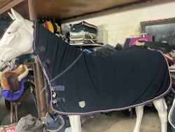 Fahrenheit fleecetäcke med hals, blått, 115 cm, provat 1 ggr