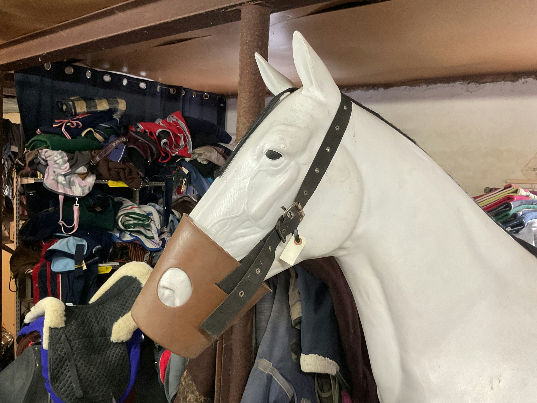 Munkorg i plast med justerbart nylonband