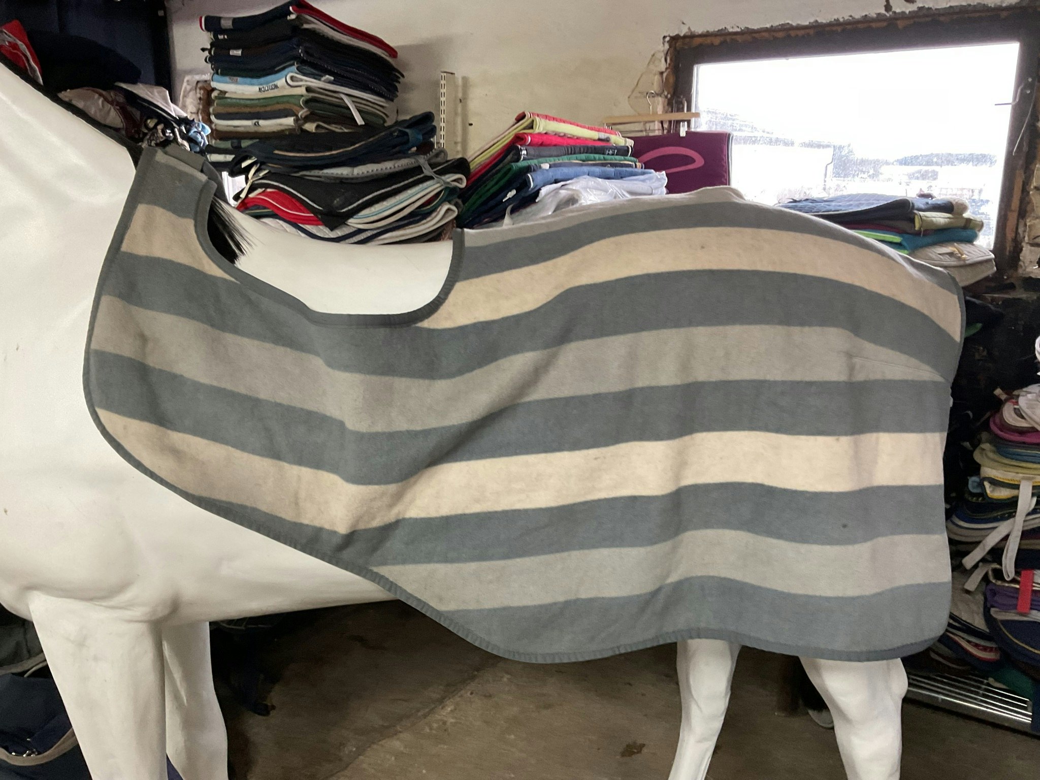 Skrittäcke,tjockt fleece,F,grått, otvättat