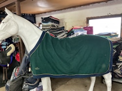 Fleecetäcke,grönt,135 cm, ett hål