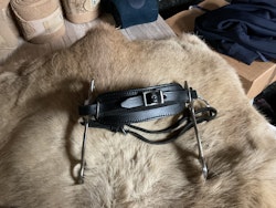Hackamore svart, ca 17 cm skänklar, troligen cob