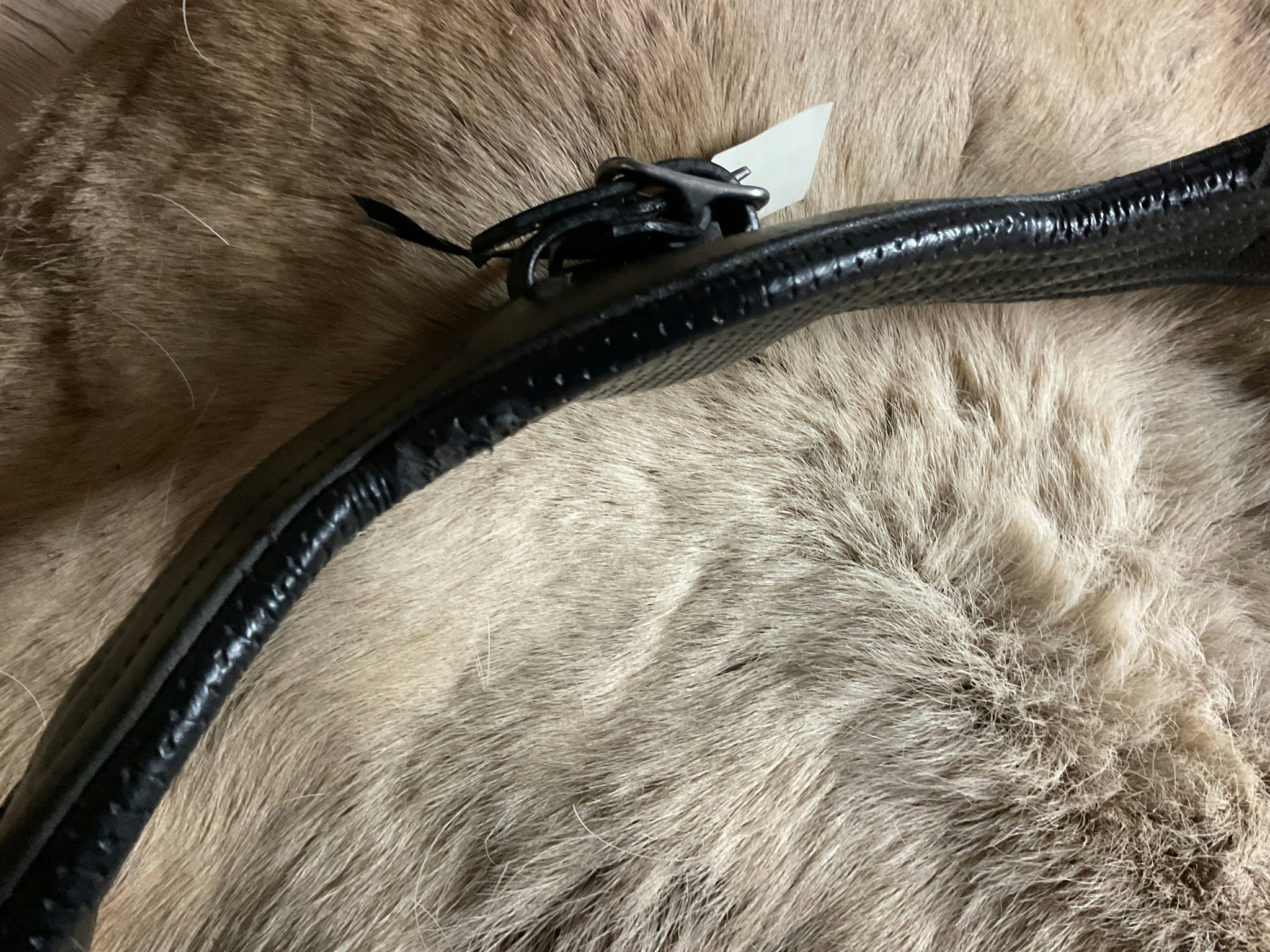 Tekna sadelgjord,svart,65 cm, naggad på ena kanten