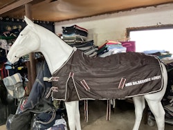 Stalltäcke,  runt, 115 cm, ca 100 gr
