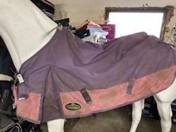 Treadstone täcke, 0 gr, 105 cm, otvättat, ett hål